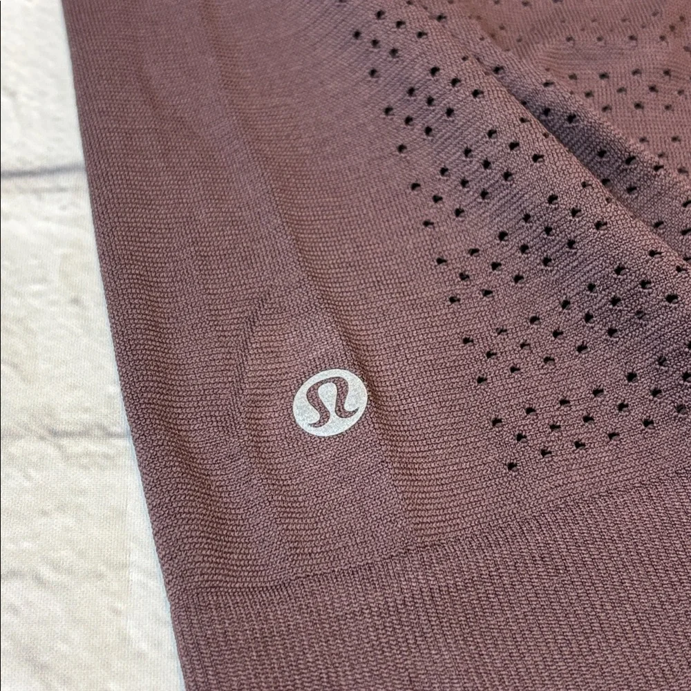 Lululemon Breeze By Long Sleeve Squad